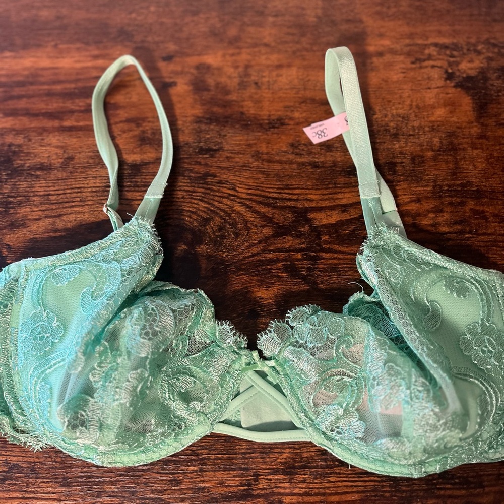 Victoria's Secret Lace Bra in Mint Green